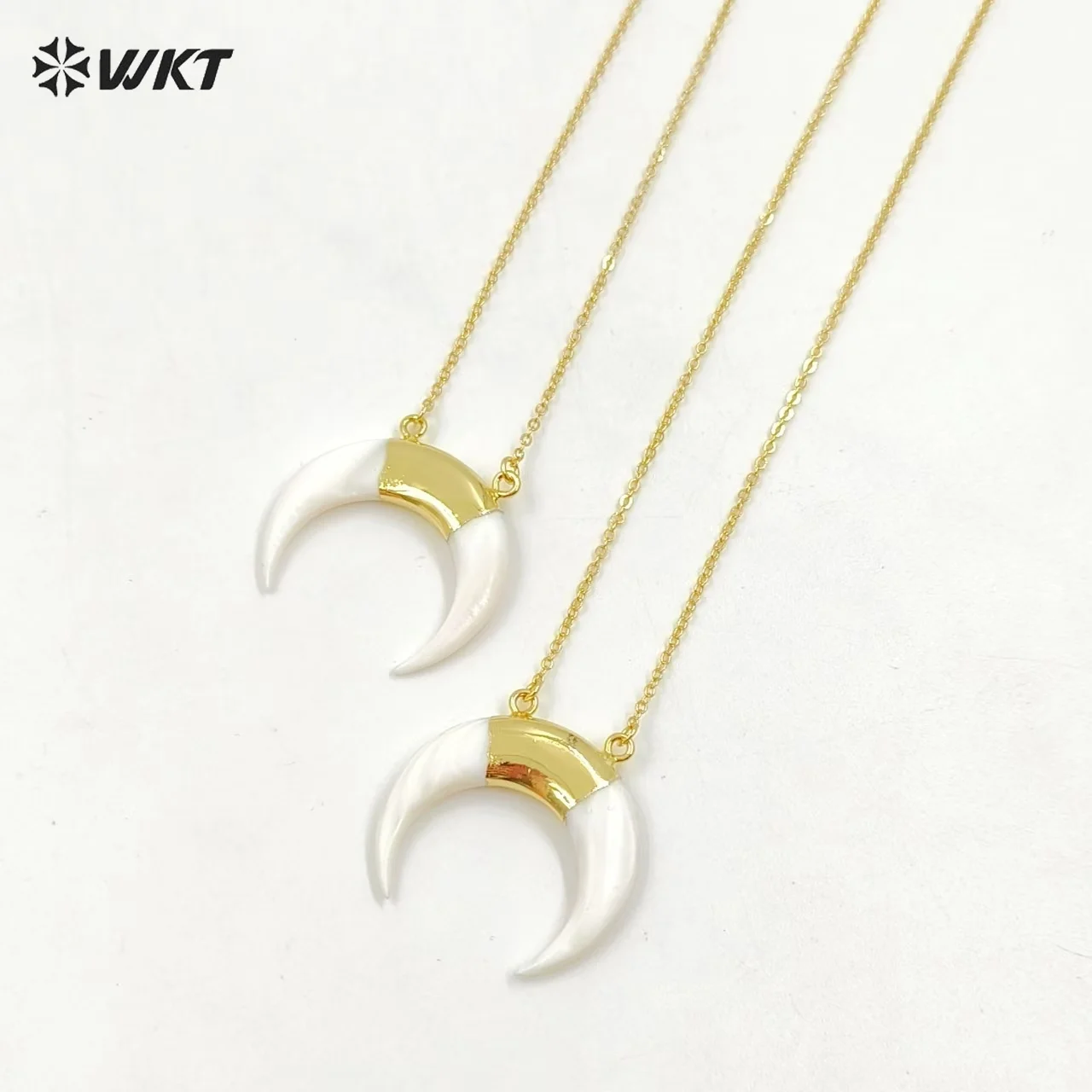 WT-N638 New Arrival Mother of Pearl Crescent Horn Pendant Necklace White Double Loops With 24k Gold Plated Tiny Chain For Gift