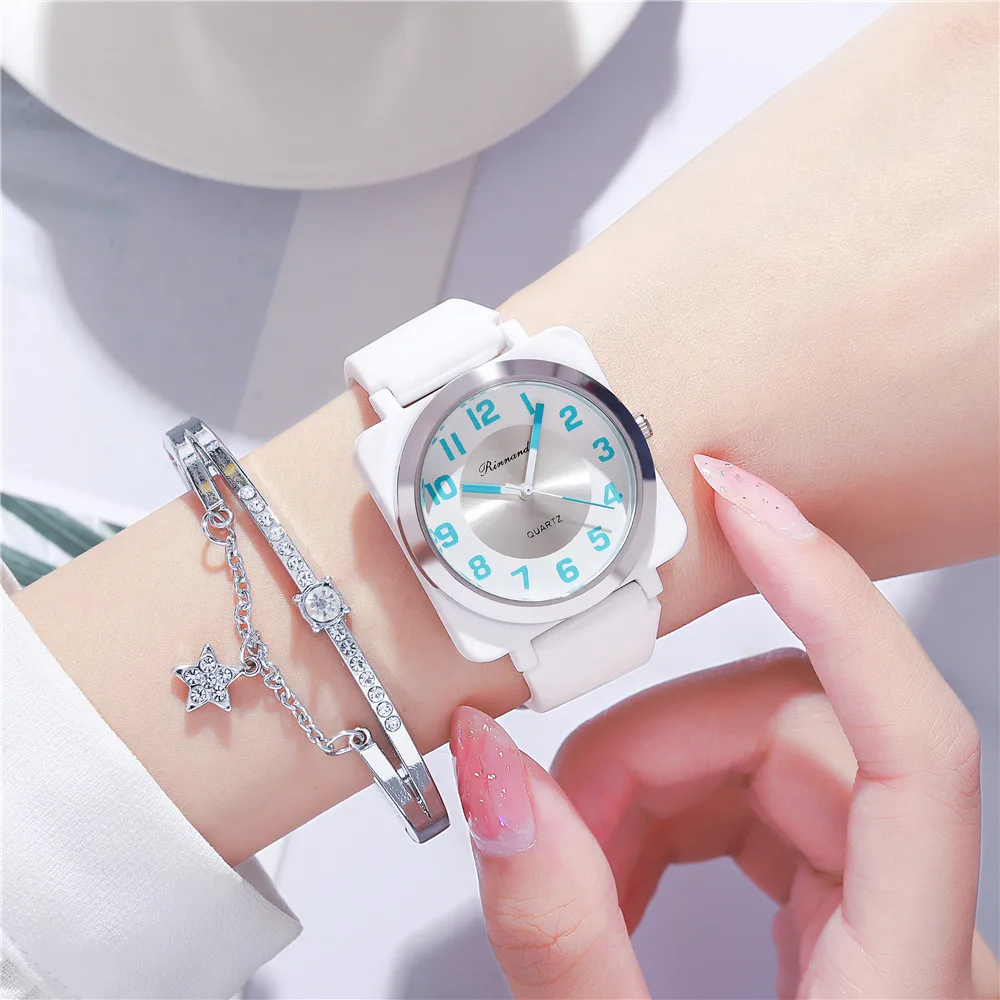 

New Fashion Silicone Square Digital Face Silicone Band Quartz Watch Trend Female Student Wrist Watch