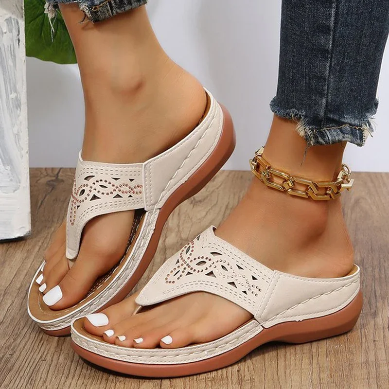 

Clip Toe Wedge Sandals Women Summer Thick Platform Beach Sandals Woman Plus Size 44 Low Heels Gladiator Sandalias De Mujer