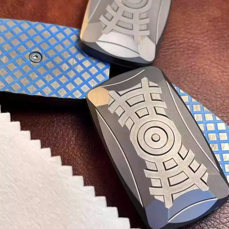 H7 غير محدود سبائك التيتانيوم الميكانيكية المغناطيسي المعادن الإصبع دفع بطاقة الضغط لعبة سطح المكتب