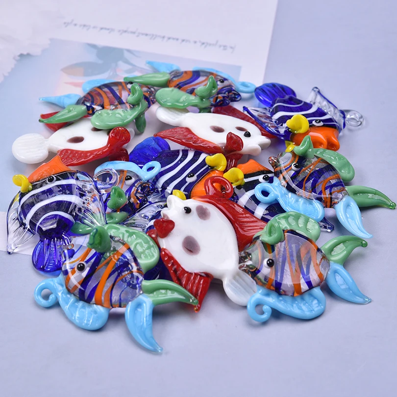 9Pcs/Lot Kawaii Colorful Glass Tropical Fish Charms For Jewelry DIY Mix Styles Lampwork Sea Animal Pendant Necklaces Material