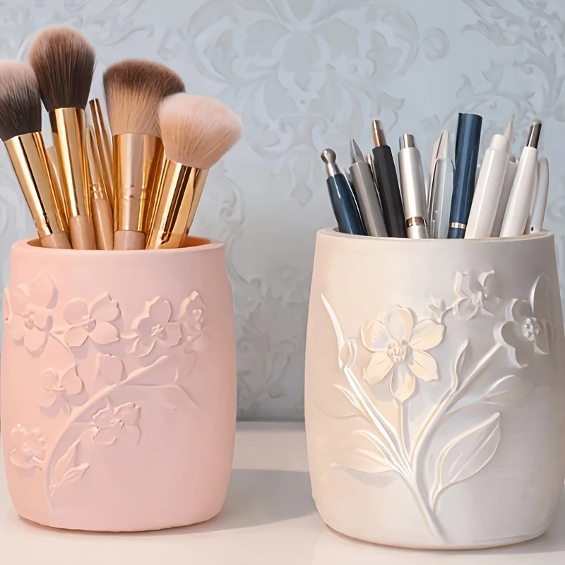 Relief Floral Desktop Storage Container, Multi‑Purpose Pen and Makeup Brush Holder for Bedroom Vanity Table
