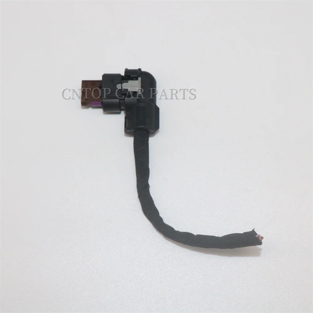 4F0973703A 3 Pin Pl…