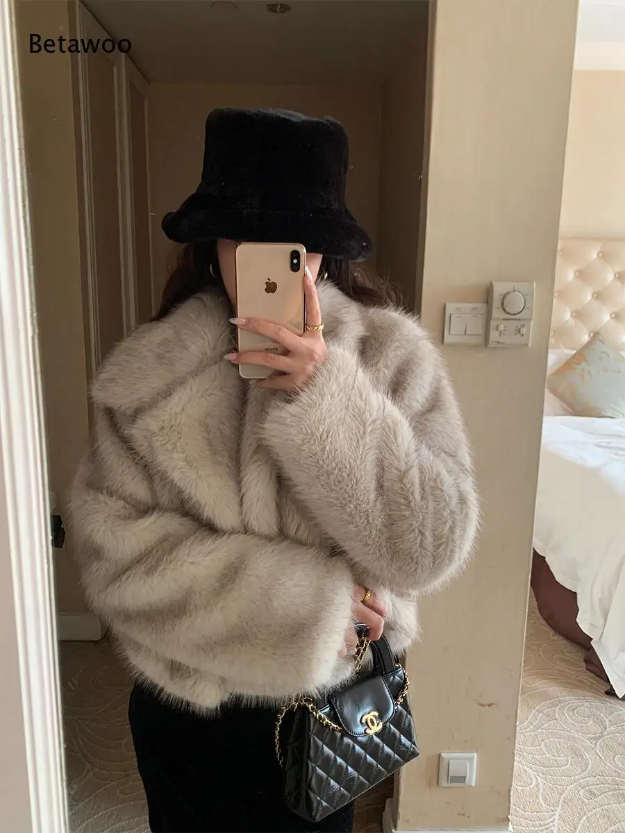 Trendy Women Short Cropped Faux Fur Jacket Oversized Motorcycle Lapel Thick Soft Fluffy Cold Weather Outer Coat
