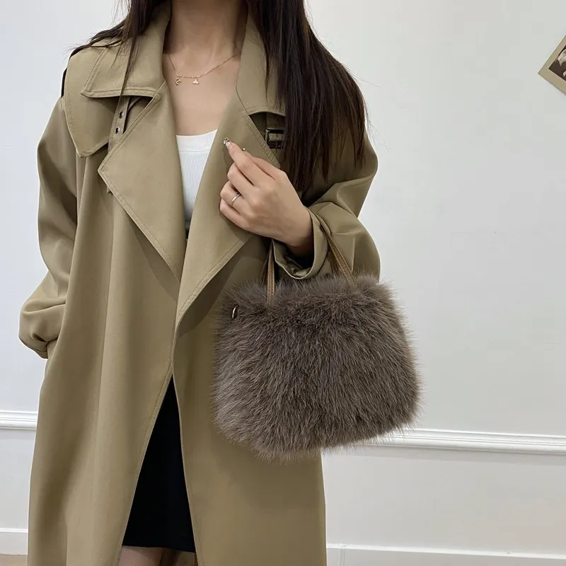 

Fashion Womens Bag Plush Beaded Handheld Small Square Bag Texture Versatile Commuter Tote Bag Fury Simple Shoulder Crossbody Bag