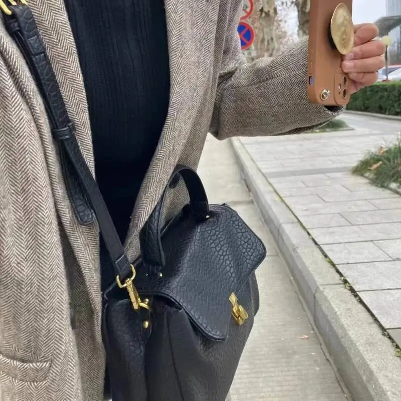 Fashion Personality Solid Top-Handle Bag 2025 All Match Office Lady Women's Handbags Y2k Trendy Japanese Shoulder Crossbody Bags