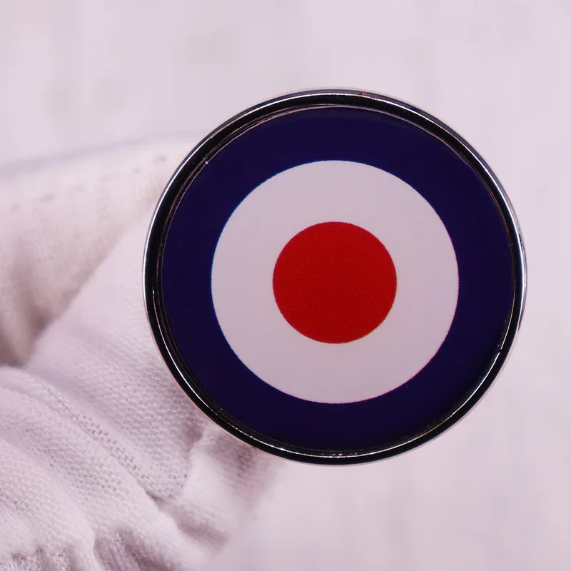 Round Target Pattern Enamel Pin Red White Blue Circle Metal Brooch Lapel Badge Jacket Backpack Decor Gift