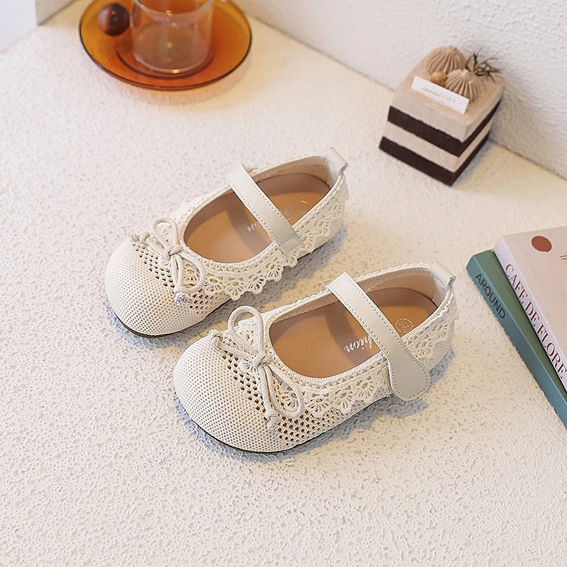 

Sweet Outdoor Kids First Walker Shoes Bow Lace Girls Causal Mary Jane Flats Play Non-Slip Children's Leather Shoes Breathable