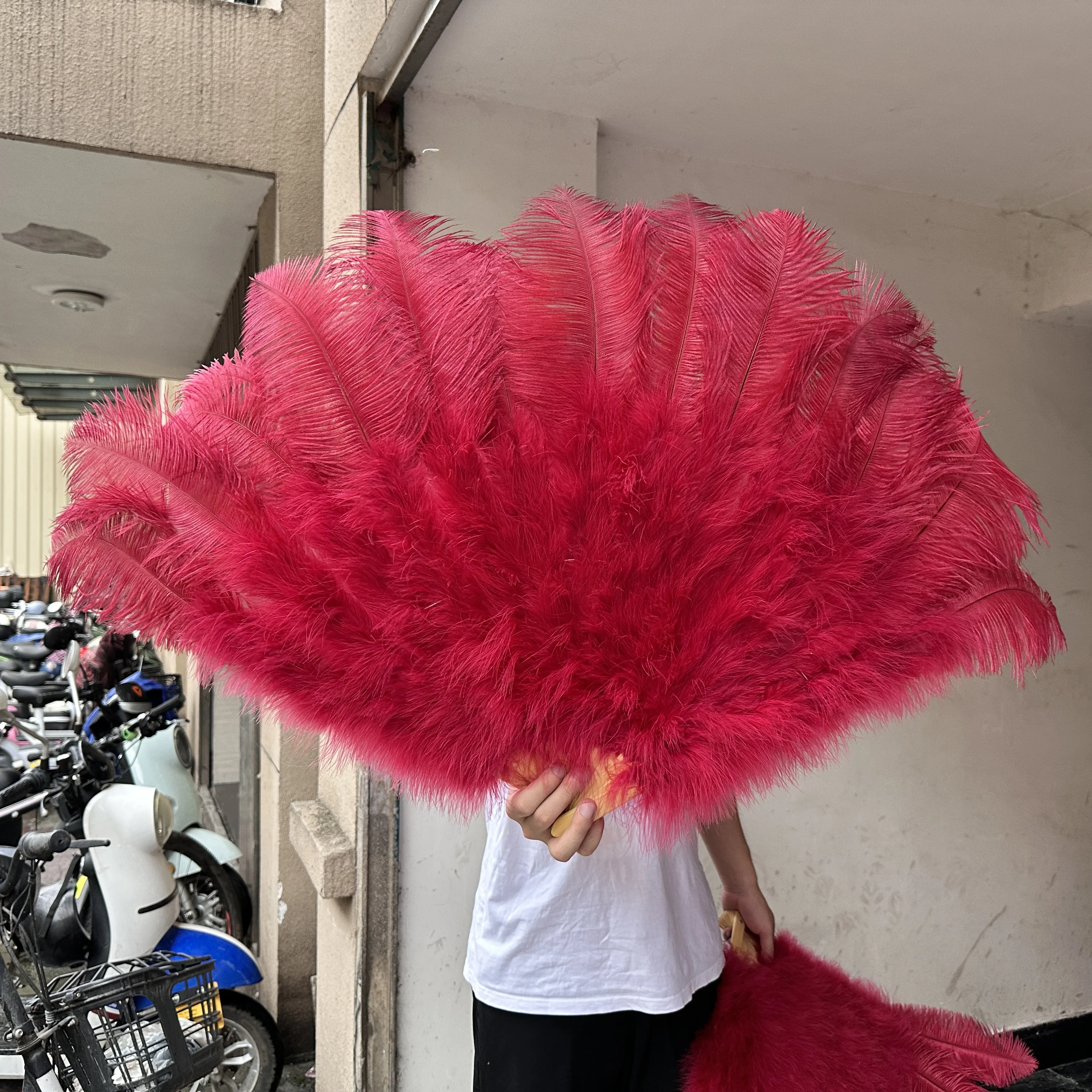 Natural Fluffy Ostrich Feather Fan 70CM/100CM Wine Red Feather Fan Wedding Bridal Shower Halloween Costume Stage Show Photo Prop