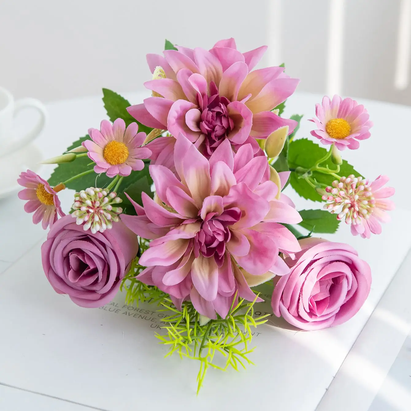 Künstliche Blumen aus Seide: Dahlie, Rose – Ideal für Festivals, Hochzeiten, Brautsträuße, Scrapbooks, DIY-Geschenke, Heimdekoration, Raumgestaltung, Partys, Garten, Wanddekoration, Kopfschmuck