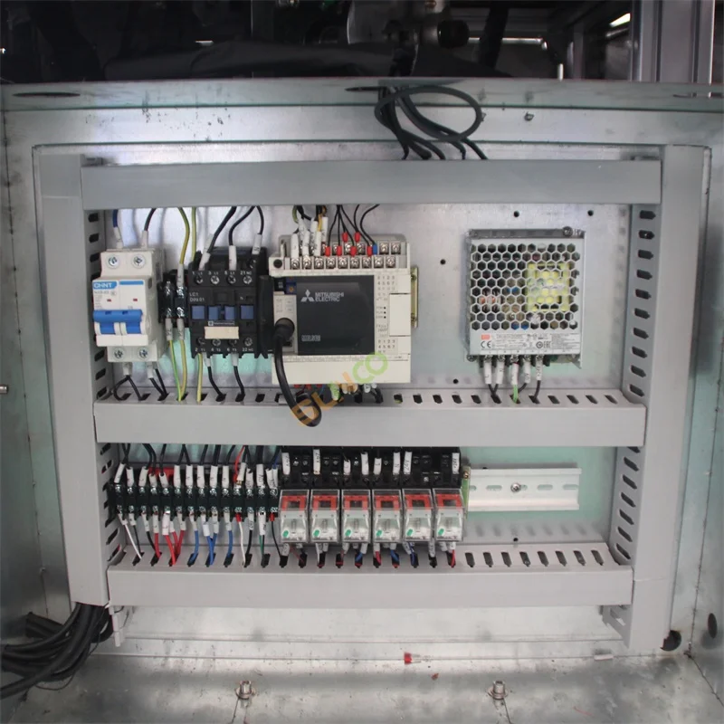 캡 라이너 기계 PE 폼 캡 라이너 기계 캡 조립 기계