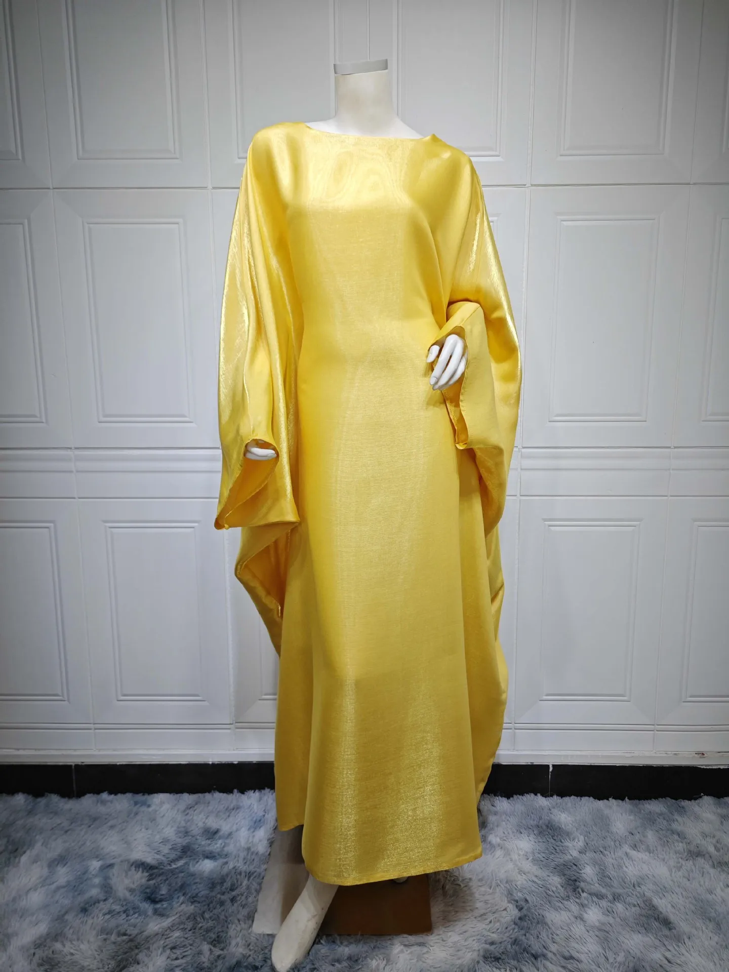 Eid Shiny Batwing Satin Abaya Dubai Luxury 2025 Muslim Abayas for Women Maxi Kaftan Dress Islamic Clothing Caftan Marocain Femme 4