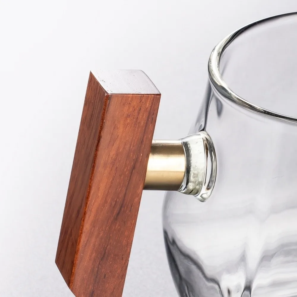 Creative Wooden Handle Glass Tea Dispenser Thick Heat-Resistant Four-sided Fair Cup Clear 400ml Water Pitcher Office