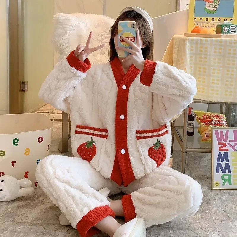 Wintertime New Style Coral Fleece Intensification Pajamas Female Can Be Worn Outside Flannel Homewear Winter Suit pajamas