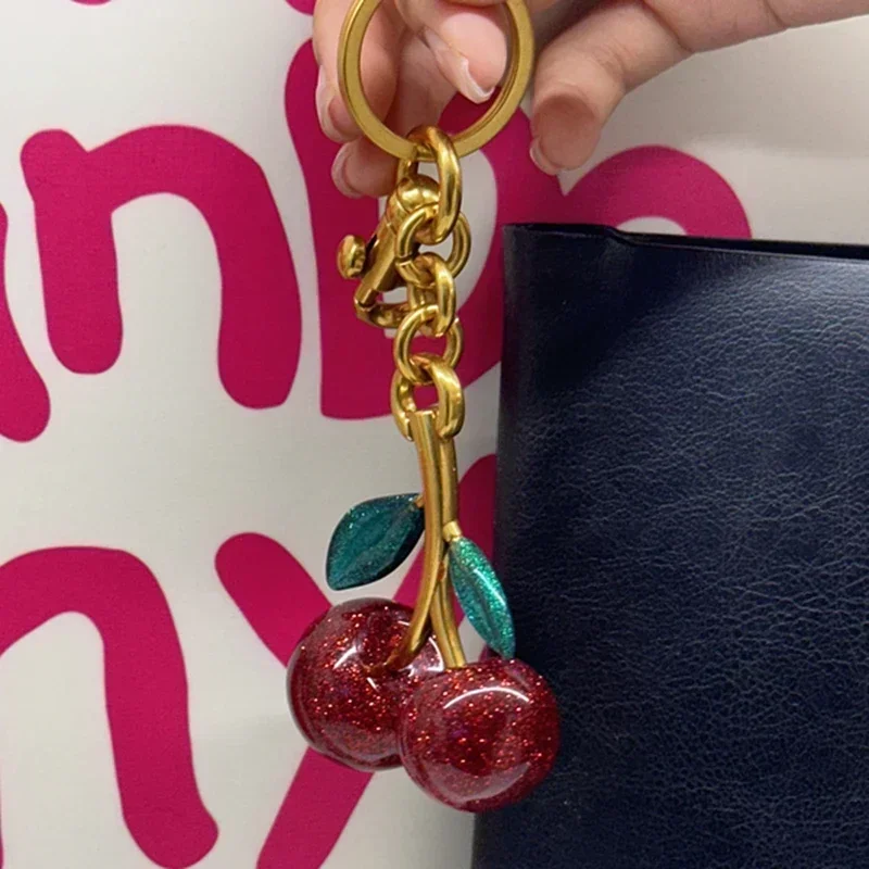 الورقة الخضراء كريستال الكرز قلادة الديكور لمدرب حقيبة يد حقيبة كتف رائعة حقيبة سلسلة مفاتيح سحر مرفق جزء