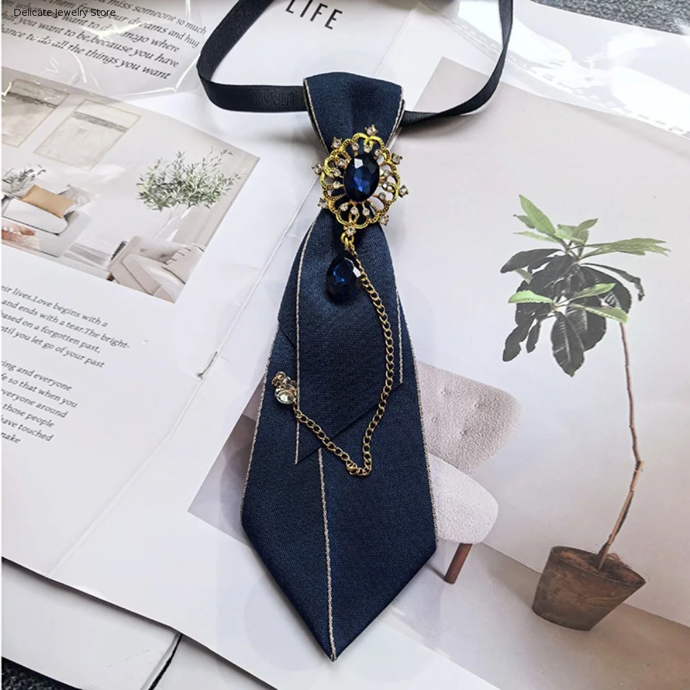 Y2K Crystal Bow Tie Choker Geometric Alloy Rhinestone Necktie Collares Long Metal Chain Brooch Students