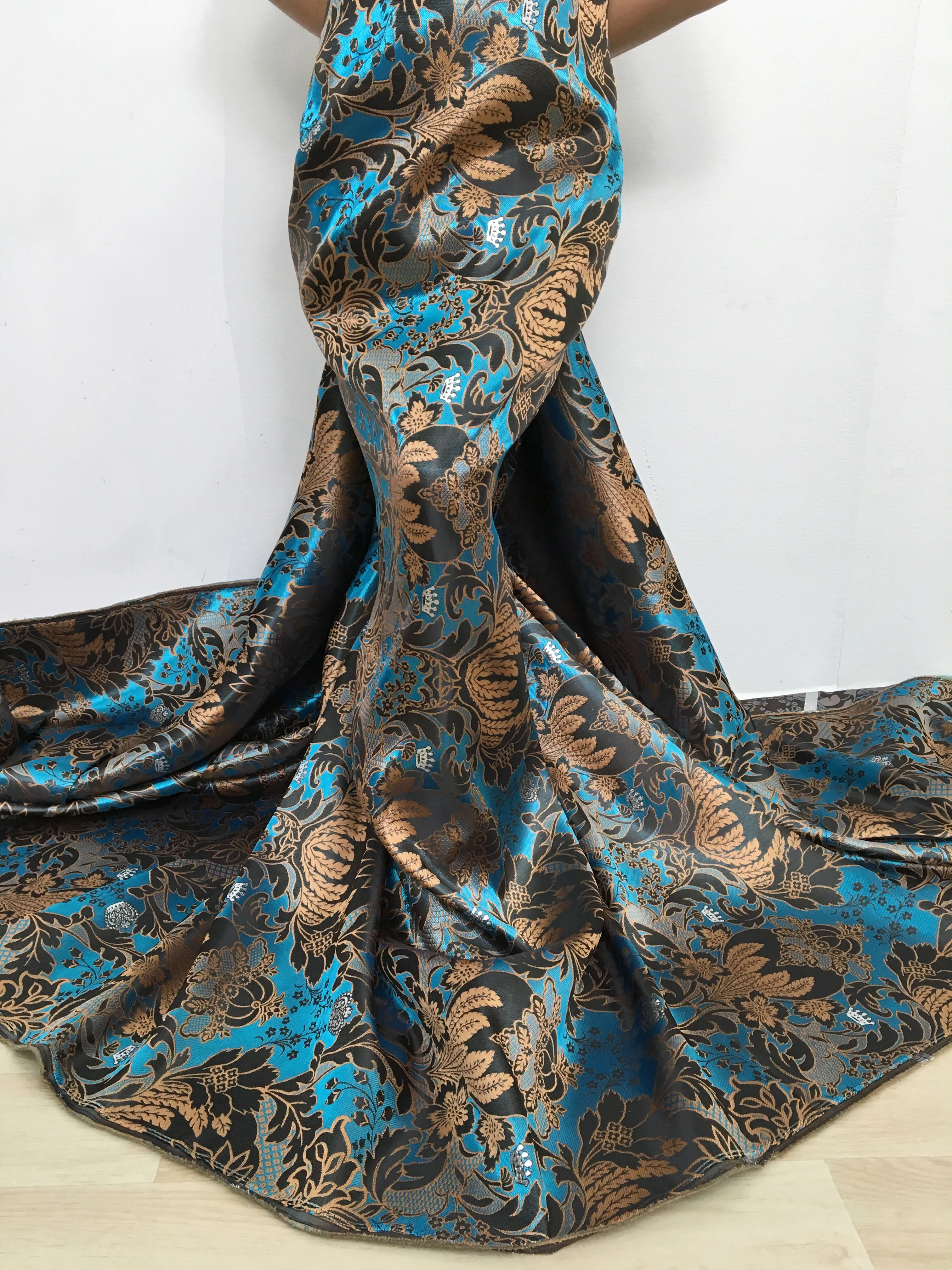 High Quality Brocade Lace Fabric 2025 5 Yard Nigerian Gilding African Jacquard Lace Fabric Wedding Elegant Dress for Women A4397