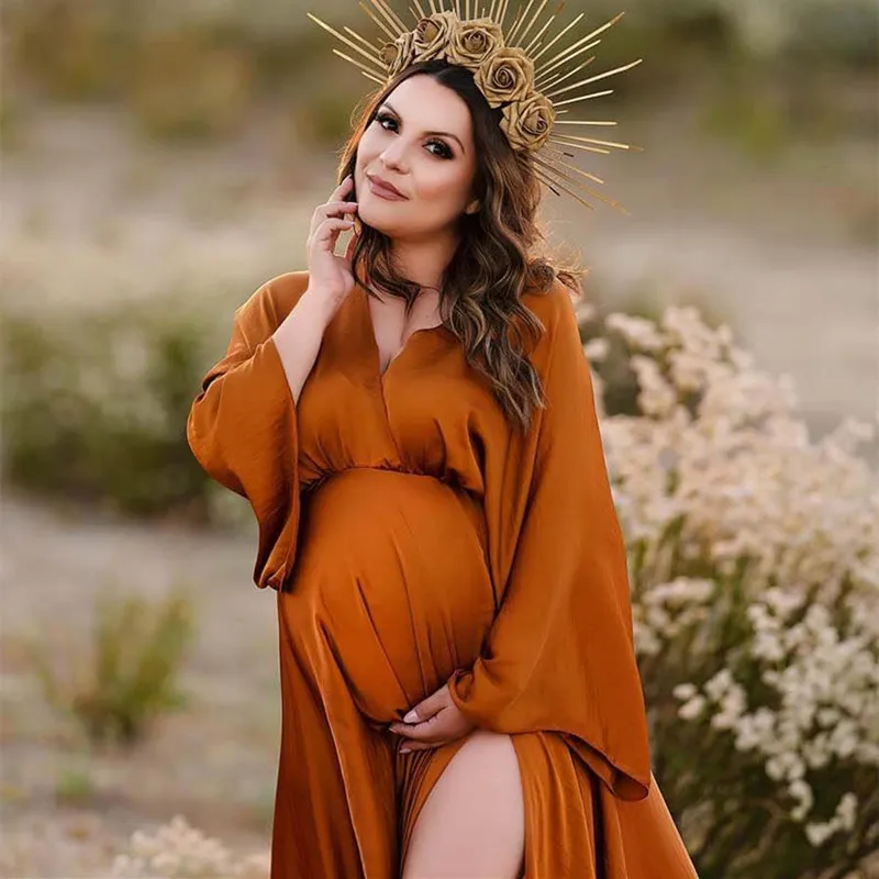 Sesja zdjęciowa ciążowa w stylu Boho z dekoltem w serek długie sukienki satynowe z pełnym rękawem kobiety w ciąży fotografia sukienka Baby shower