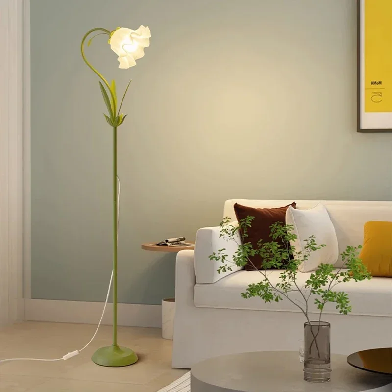 MandosBor Modern Decoration Floor Lamp Elegant Nordic Flower Art Standing Lamp Contemporary Warm Salon Home Decoration