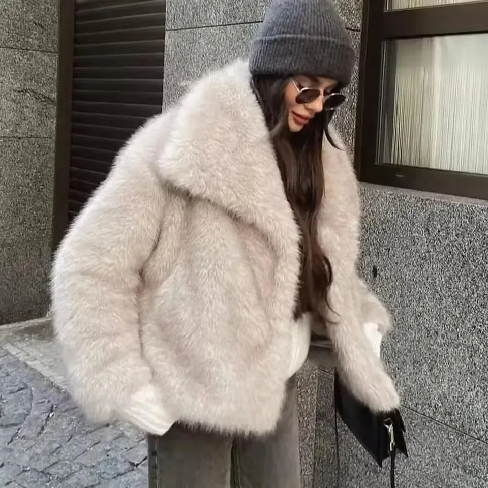 

Women's Thick Lamb Wool Thickened Warm Coating Women's Winter Famous Brand New Fur Fur Coating Fashion Faux Fur