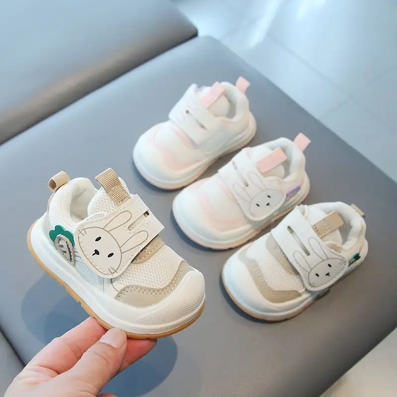 

Модные детские первые ходунки, осень 2024, новые детские кроссовки, дышащая сетчатая обувь на мягкой подошве для мальчиков, простая повседневная обувь для девочек, Кроссовки