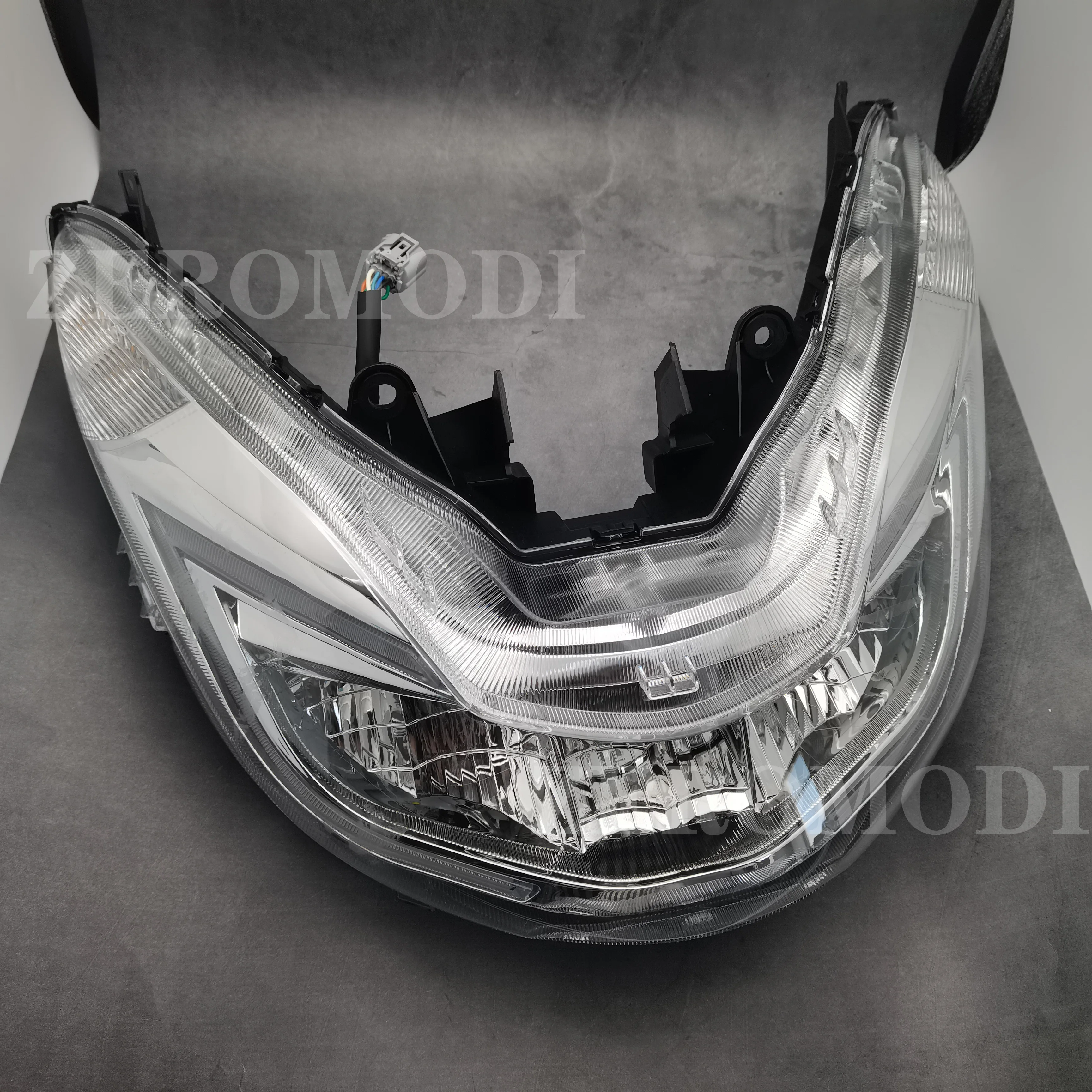 

Headlight Headlamp Front Head Light Lamp For HONDA PCX 125 150 PCX150 PCX125 Nondestructive Installation