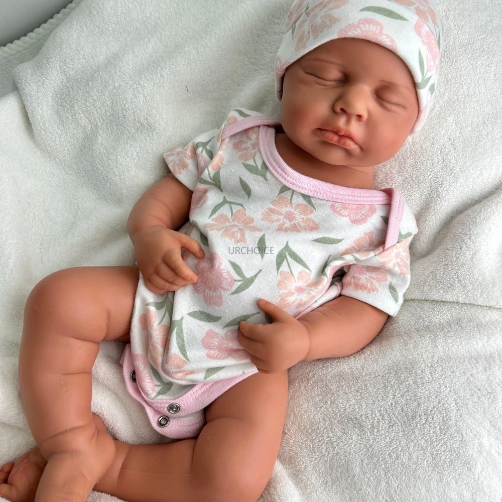 Muñeca recién nacida de 20 pulgadas de silicona renacida niña / niño Loulou realista ponderada para la colección de la práctica de la enfermera