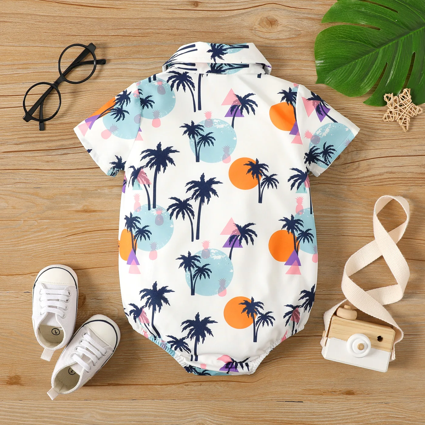 PatPat Baby Boy Allover Coconut Tee & Dots Print Button Front Short-sleeve Romper