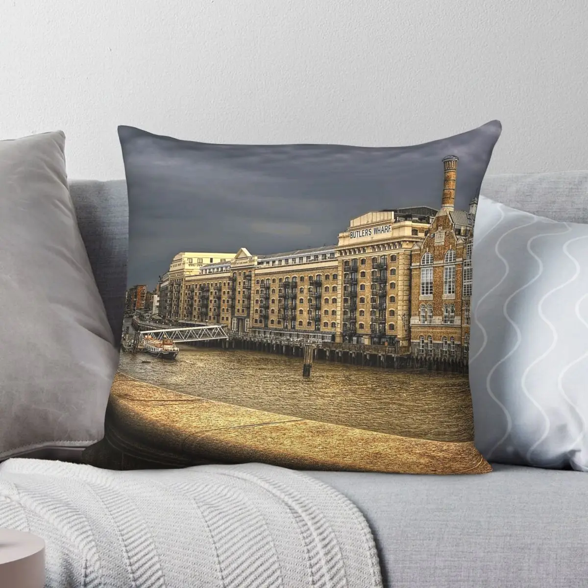 Butler's Wharf River Thames Pillowcase Polyester Linen Velvet Creative Zip Decor Home Cushion Cover 18