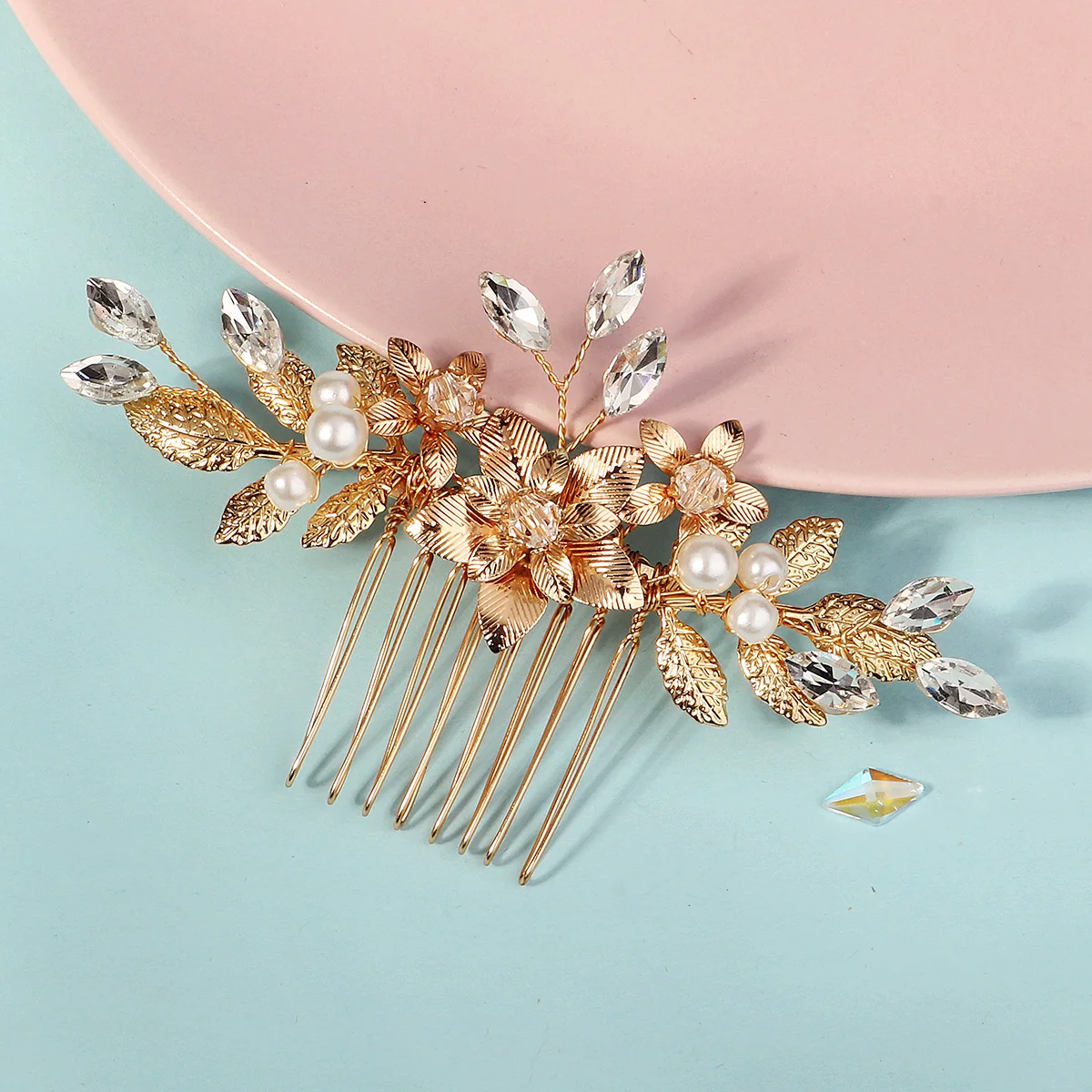 Latest Gold Handmade Pearl Flower Hair Comb Beautiful Rhinestone Hair Clip Bridal Headdress Wedding Accessories image 5