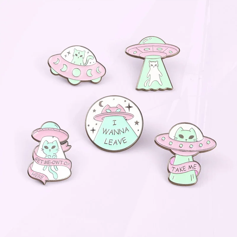 UFO Paint Accessories Backpack Pin Badge Lapel Pins Alloy Letter Pin Creative Cartoon Spaceship Alien