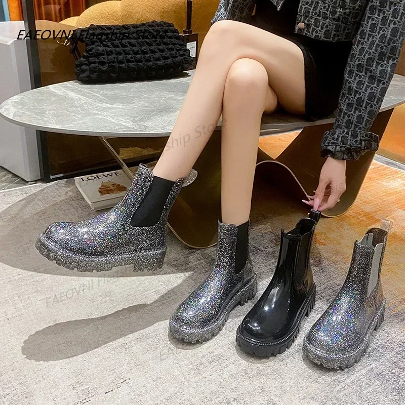 New Women's Color Fashion Rain Boots Four Seasons Wearable Water Shoes Outdoor Fashion Waterproof Mid-tube All-match Rain Boots