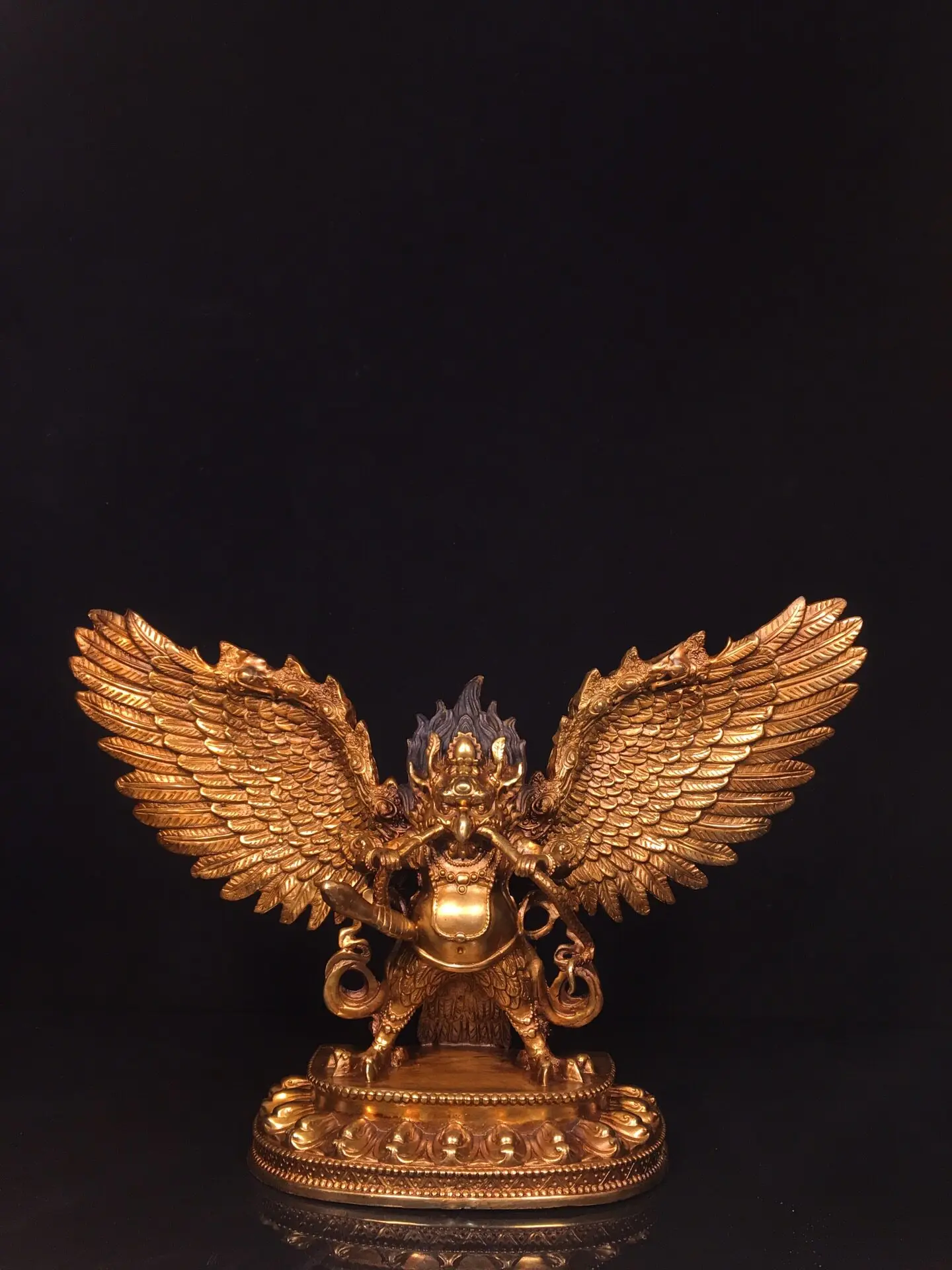 Tibetan brass gilt antique gold-winged Dapeng bird carving Buddha statue ornament, home temple hall indoor large supplies 38cm