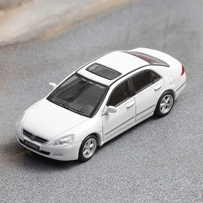 

DCT 1:64 Accord 2003 Alloy Car Diecasts & Toy Vehicles Car Model Miniature Scale Model Car Toys For Children