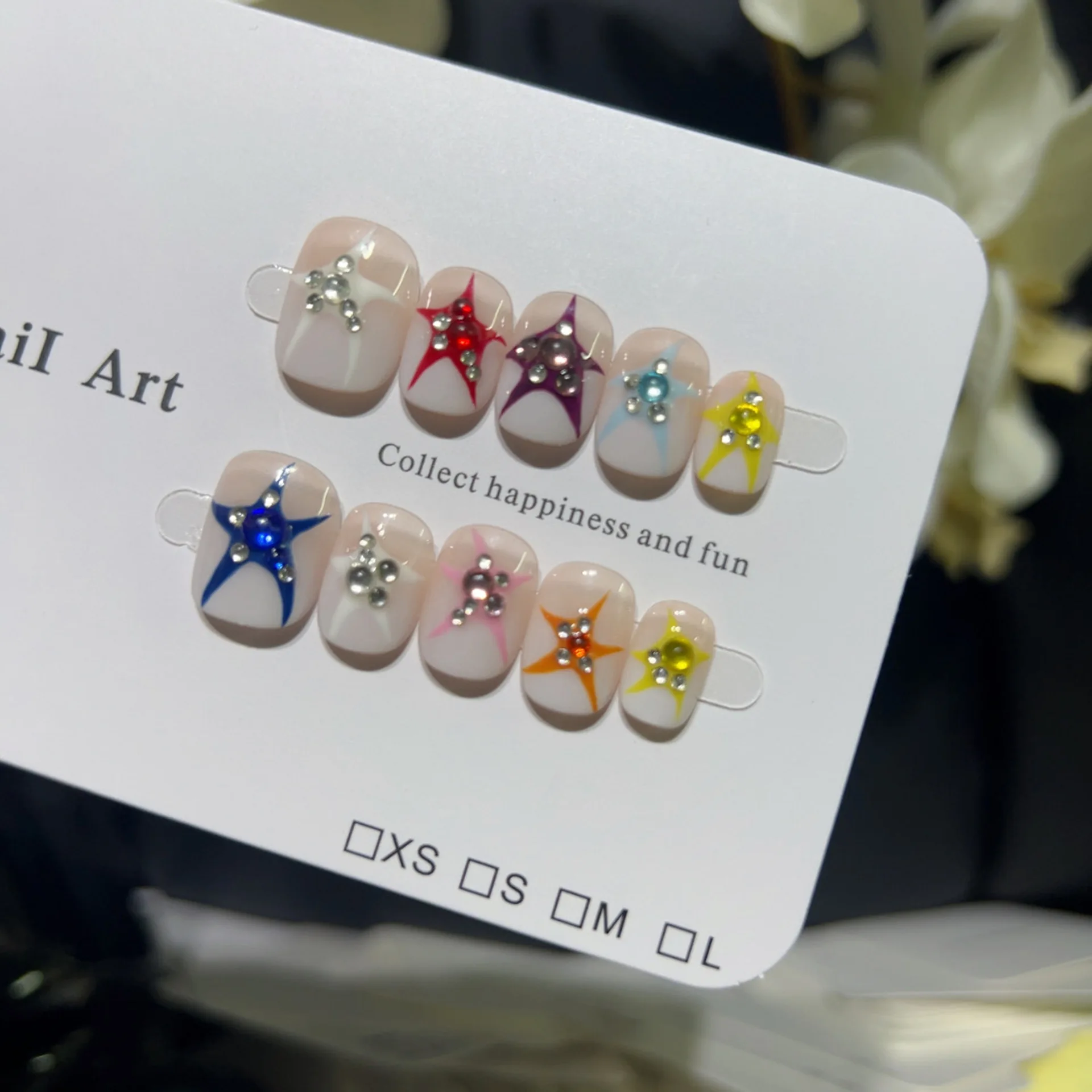 10 Stück handgemachte kurze Nägel zum Aufdrücken, Milchweiß, Farbverlauf, Strass, Stern-Design, falscher Nagel, tragbar, Y2K-Nagel für Mädchen und Frauen