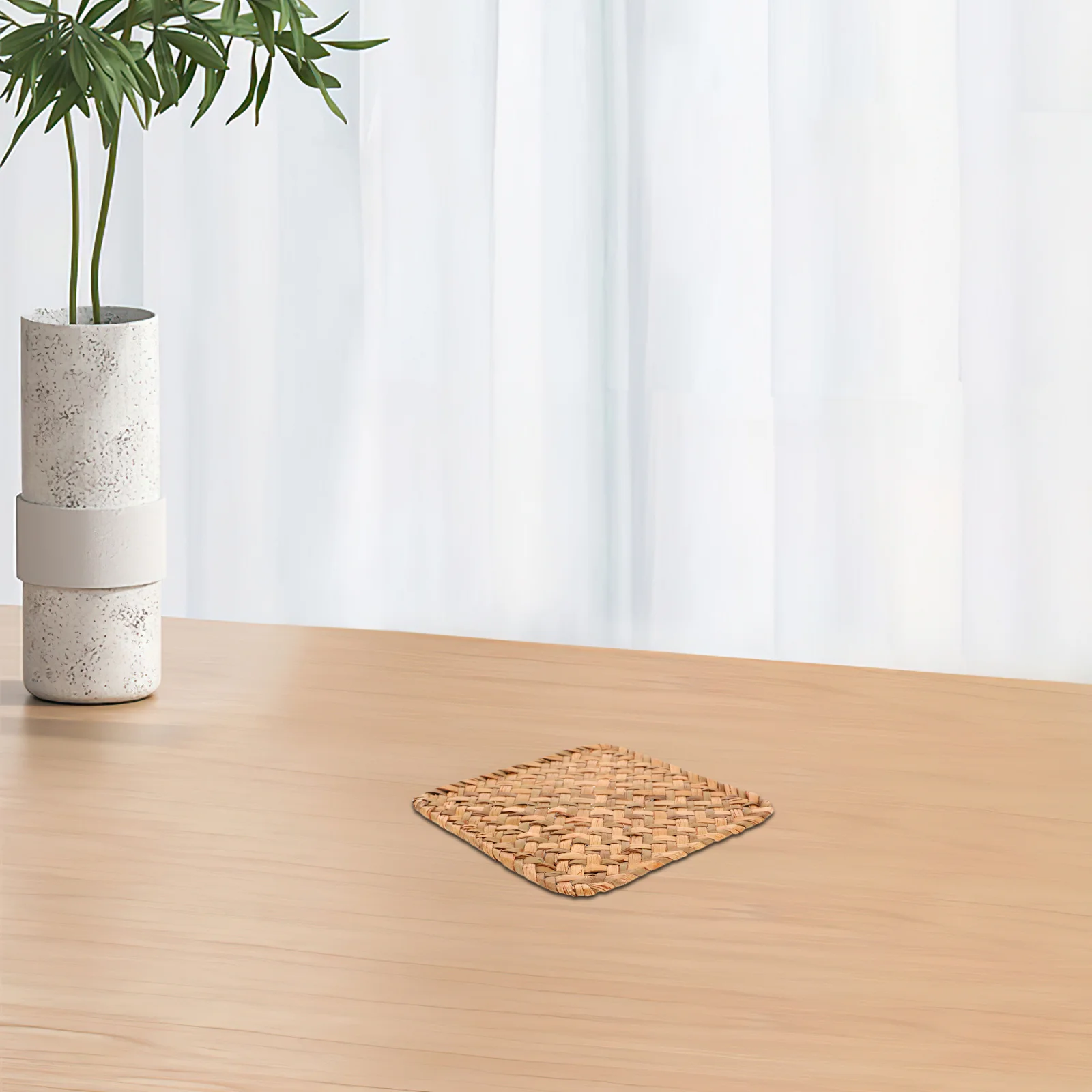 

1pcs Seagrass Placemats 14X14 Cm Woven Square Rattan Table Mats Retro Non-Slip Heat Insulating Dining Placemats For Kitchen