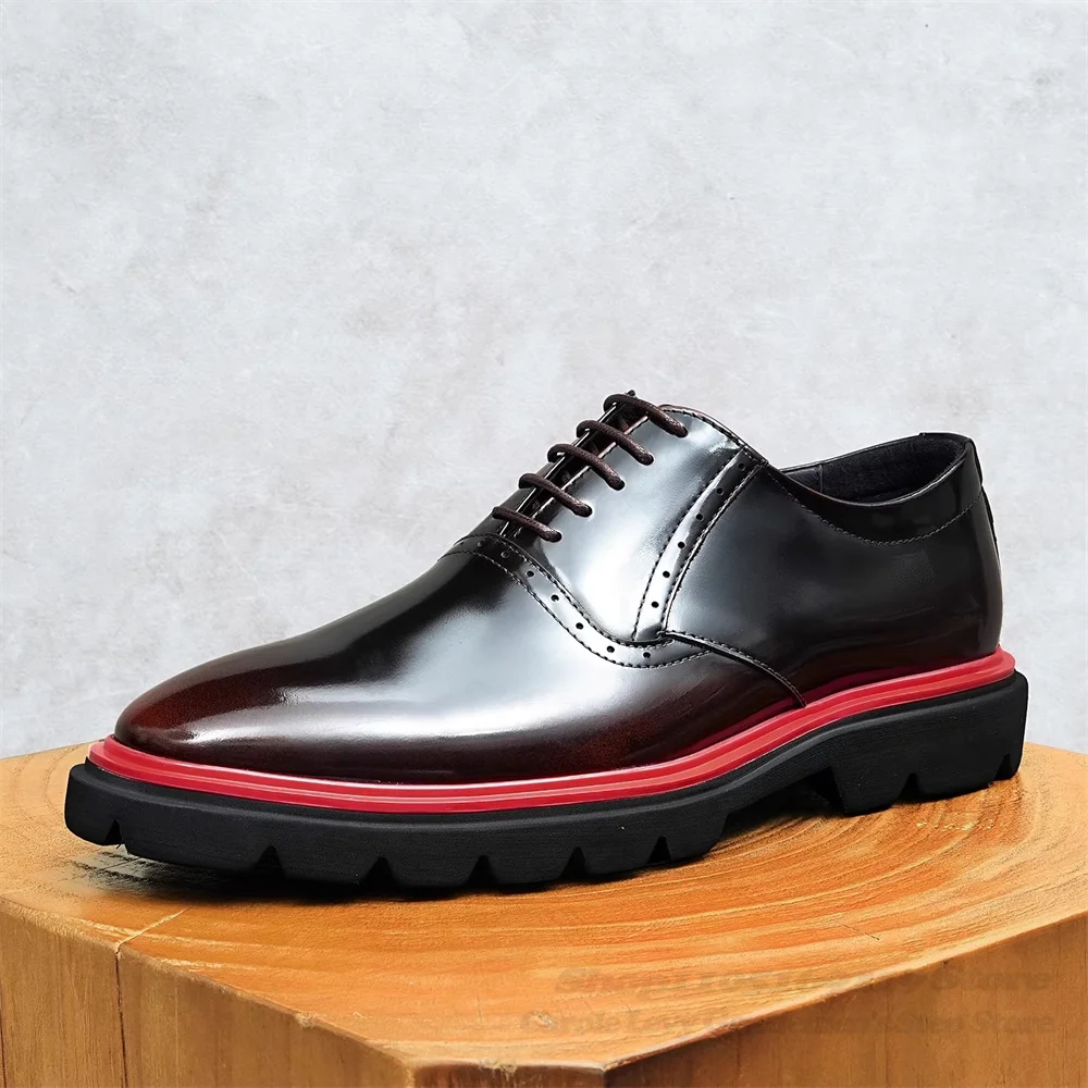 2025 جديد براءات الاختراع والجلود سميكة وحيد الارتفاع زيادة حذاء رجالي النمط البريطاني الأعمال رئيس كبير الدانتيل يصل أحذية من الجلد عادية