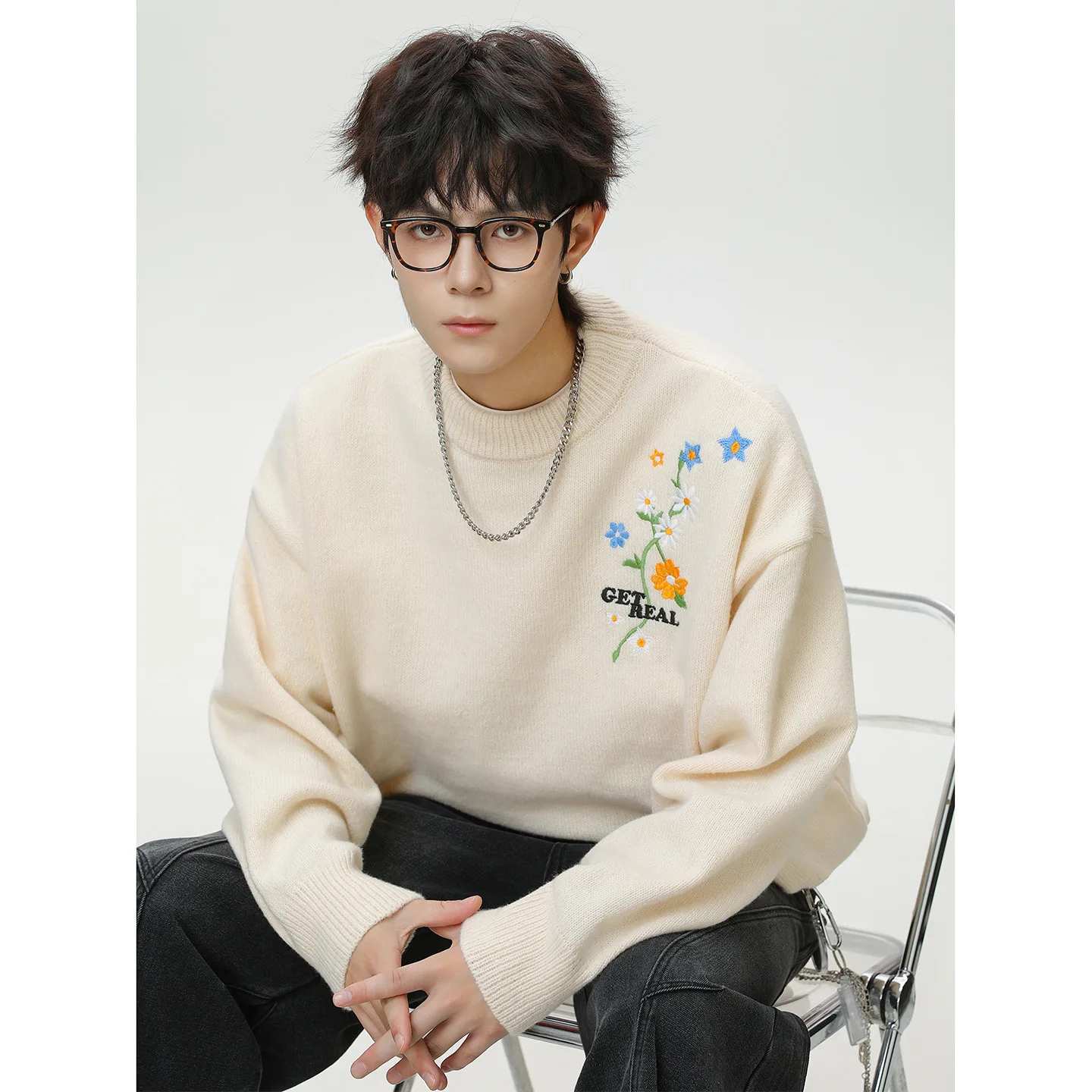 

Autumn Winter New High-quality Floral Embroidered Sweater Men Japanese Style Oversized Crew Neck Pullover Knit Sweater Coat