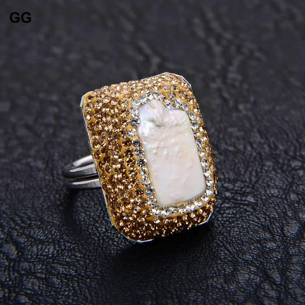 

Женское кольцо GG с натуральным белым жемчугом Biwa и макерситом