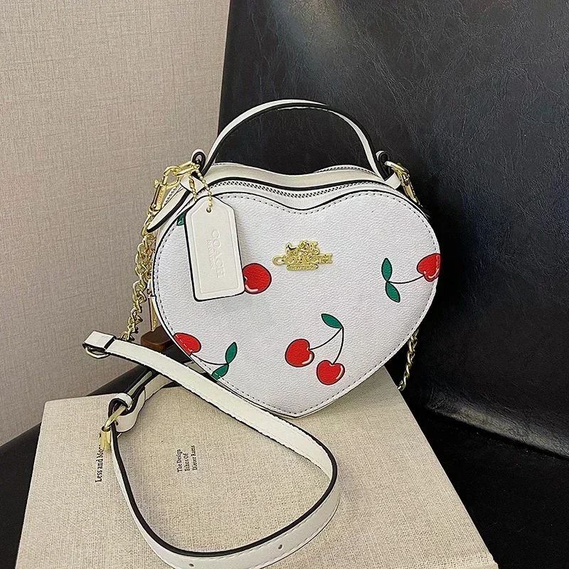 

2025 Paris Fashion Square Satchel Bag Unique Textured Leather Crossbody Tote Large Capacity Commuter Vintage Retro Designer