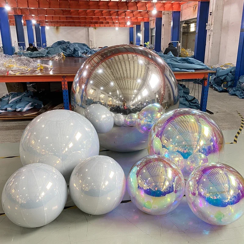 Palla a specchio gonfiabile di colore bianco Grandi palline Shinny Ornamenti da discoteca in PVC Palloncino a specchio gigante per la decorazione del partito del nightclub