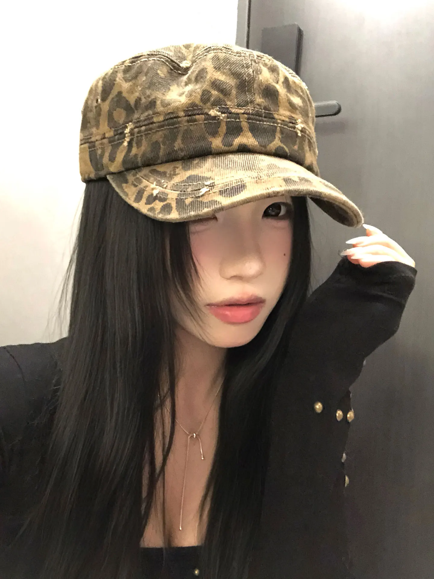 Retro American Leopard Print Beret Hat Women's Face Slimming Flat Top Hat Wide Brim Sunshade Casual Fashion Accessory