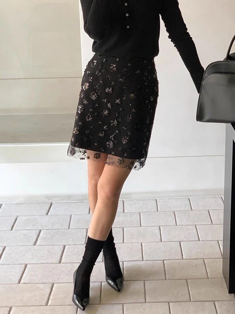 

Elborn Black Lace Trim Halfling Skirt Women's Fashion Summer New Bright Sequin Floral Straight Short Skirt French Style Polye...