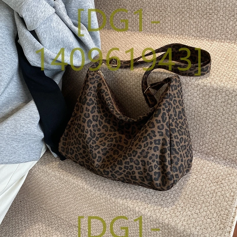 2024 حقيبة نسائية جديدة عصرية وناعمة _DG1-140961943_