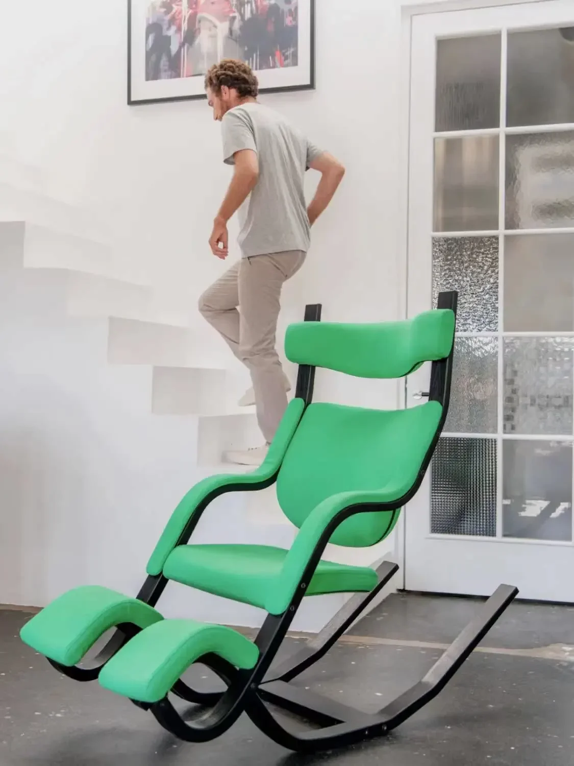 

Gravity Balances Zero Gravity Suspension Multi functional Leisure Single Person Sofa Kneeling Correction