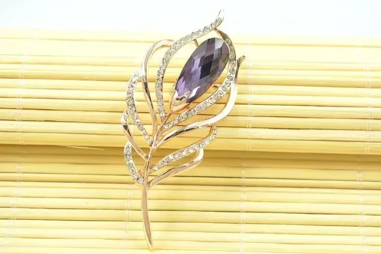 New fashion high-grade feather brooch pin Crystal from Austrian For Women purple corsage paradise Female Wedding Party