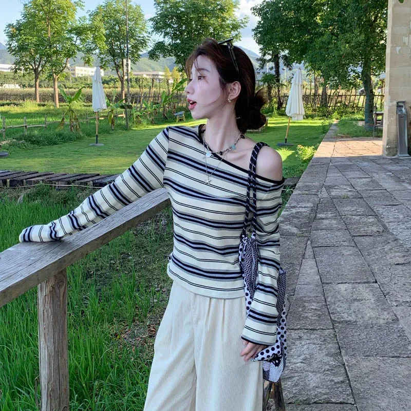 Korean Style Fashion Casual Long Sleeved Striped Shirt 2024 Autumn New Original Design Vintage Elegant Off Shoulder Women\'s Top