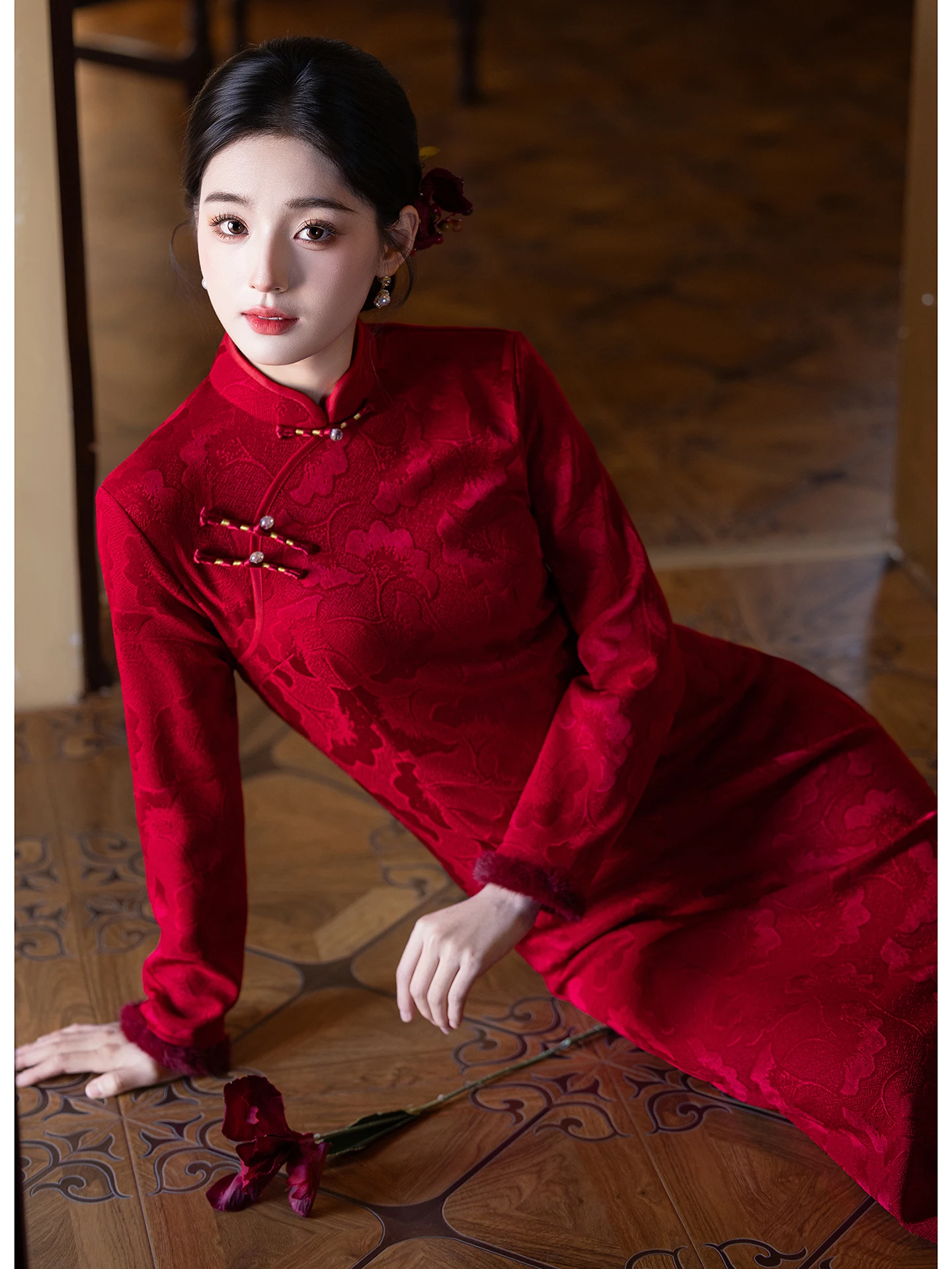 

Red Velvet Floing Wedding Dr for Women Vintage Sle Mid-Length Long Sve Warm Wedding Gown Perfect for Engagement And...