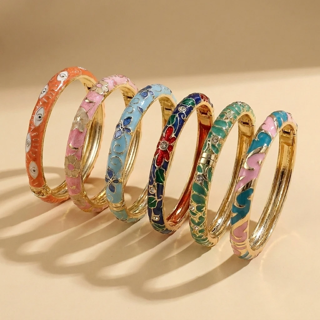 Großhandel Bunte Blumen-Emaille-Armbänder für Frauen Retro Goldfarben Cloisonné Pfingstrosen-Filigran-Blumen-Armreif Partyschmuck – Detail 4
