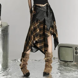 Plaid skirt for women with a niche design, retro, irregular edges, punk style, strapless patchwork A-line skirt, 2024 spring